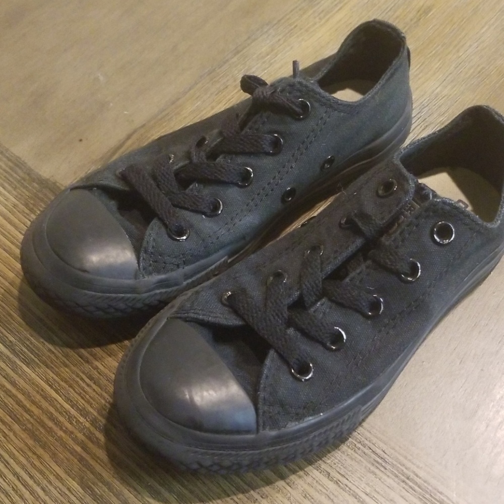 Black Converse